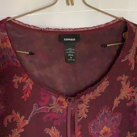 Express top Size M Great Condition - Picture 2 of 6